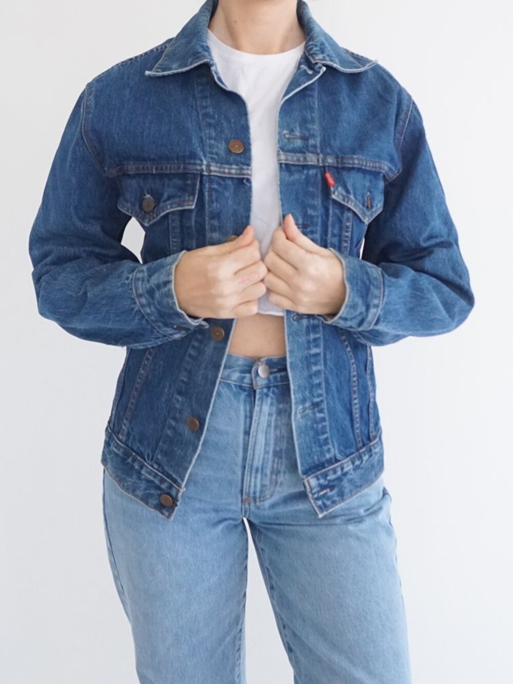 Vintage Levis Blue Denim Button Front Trucker Jacket Faded Wash Classic Jean M